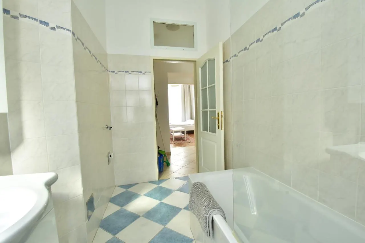 Universum Apartment 3 Vienna
